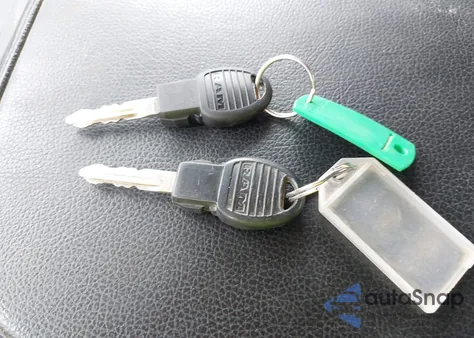 2021 Ram 1500 Classic Tradesman 4X4 5'7 Box from USA, damaged, VIN 3C6RR7KG5MG635191